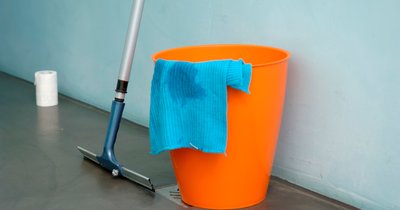 Estrich Bodenbelag: Haltbarkeit und Pflege