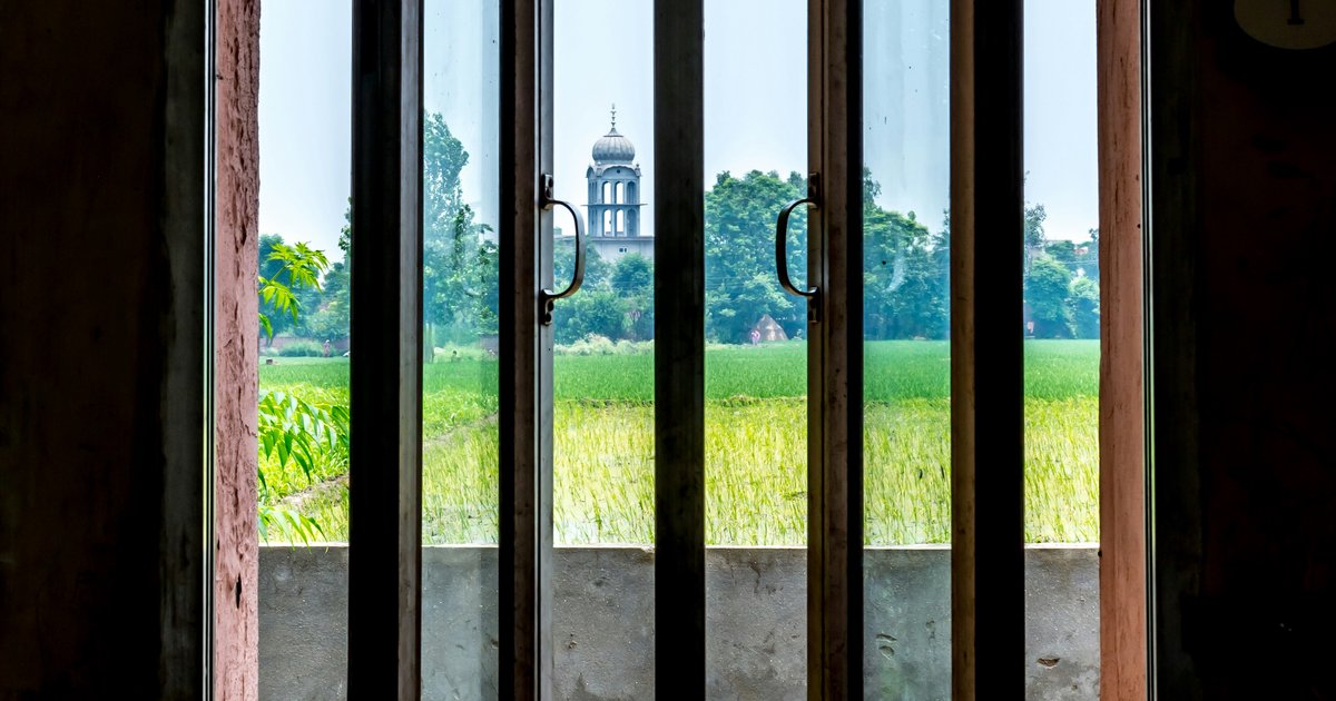 Fenster und Türen zu verschenken