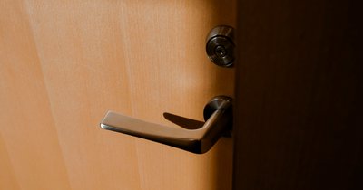 Rekord Ersatzteile für Fenster und Türen
